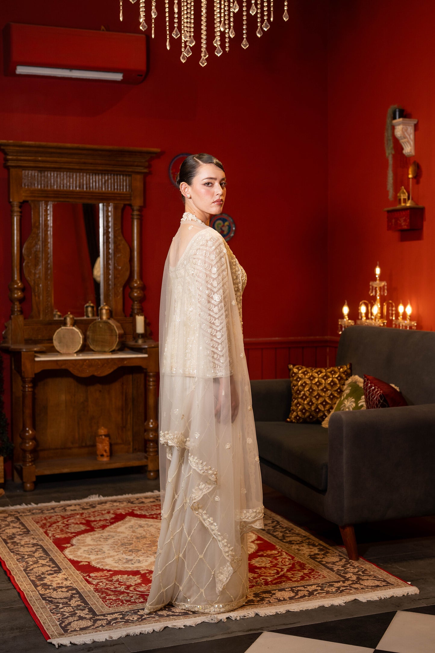 Noor-e-Ivory Cape Set